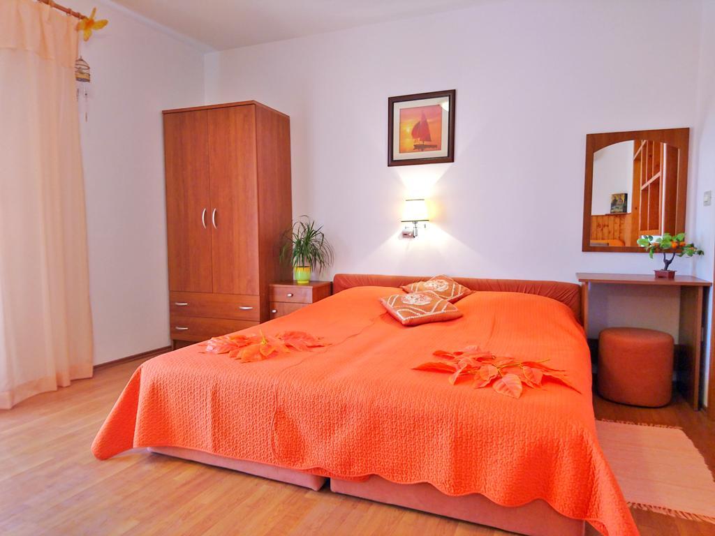 Apartments Radis Затон Екстер'єр фото