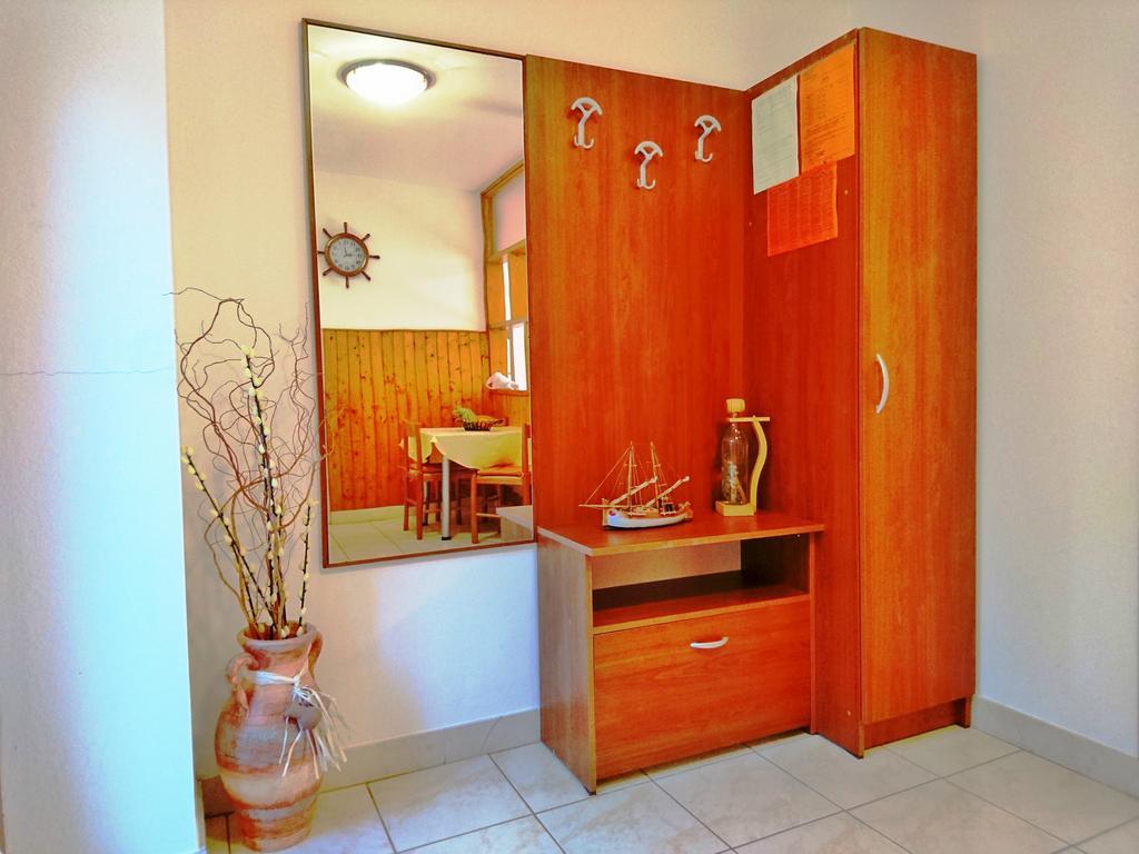 Apartments Radis Затон Екстер'єр фото