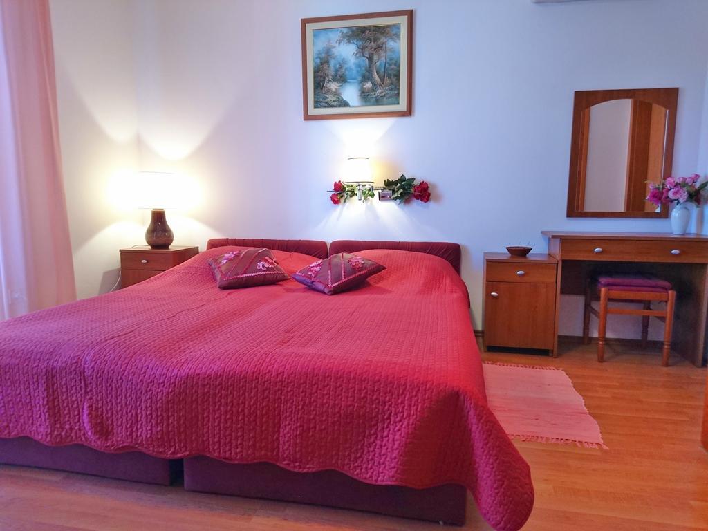 Apartments Radis Затон Екстер'єр фото