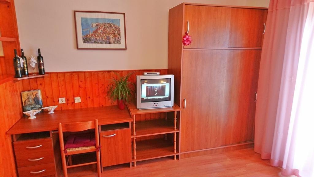 Apartments Radis Затон Екстер'єр фото